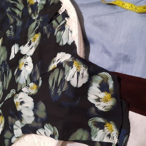 Simply Vera Top - Picture 7 of 7